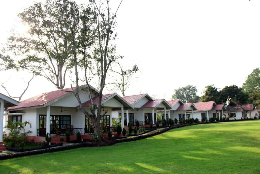 Explore Luxury and Relax at Kaziranga Golf Resort